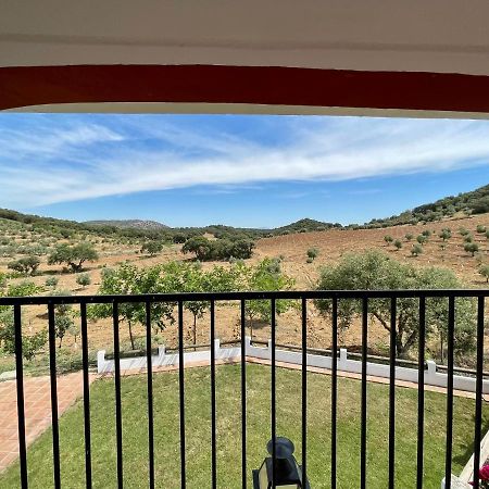 Santa Marta Complejo Rural Con Pista De Padel Guest House Archidona Luaran gambar
