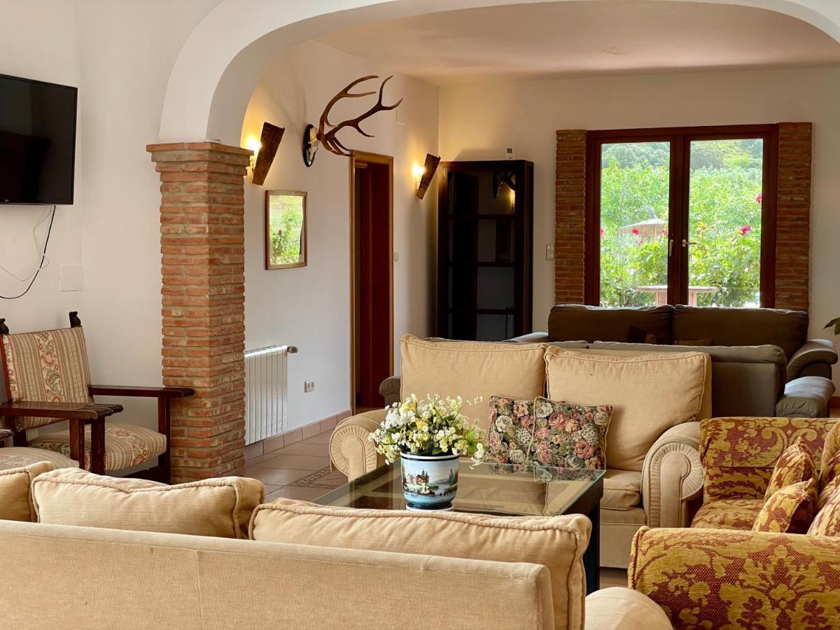Santa Marta Complejo Rural Con Pista De Padel Guest House Archidona Luaran gambar