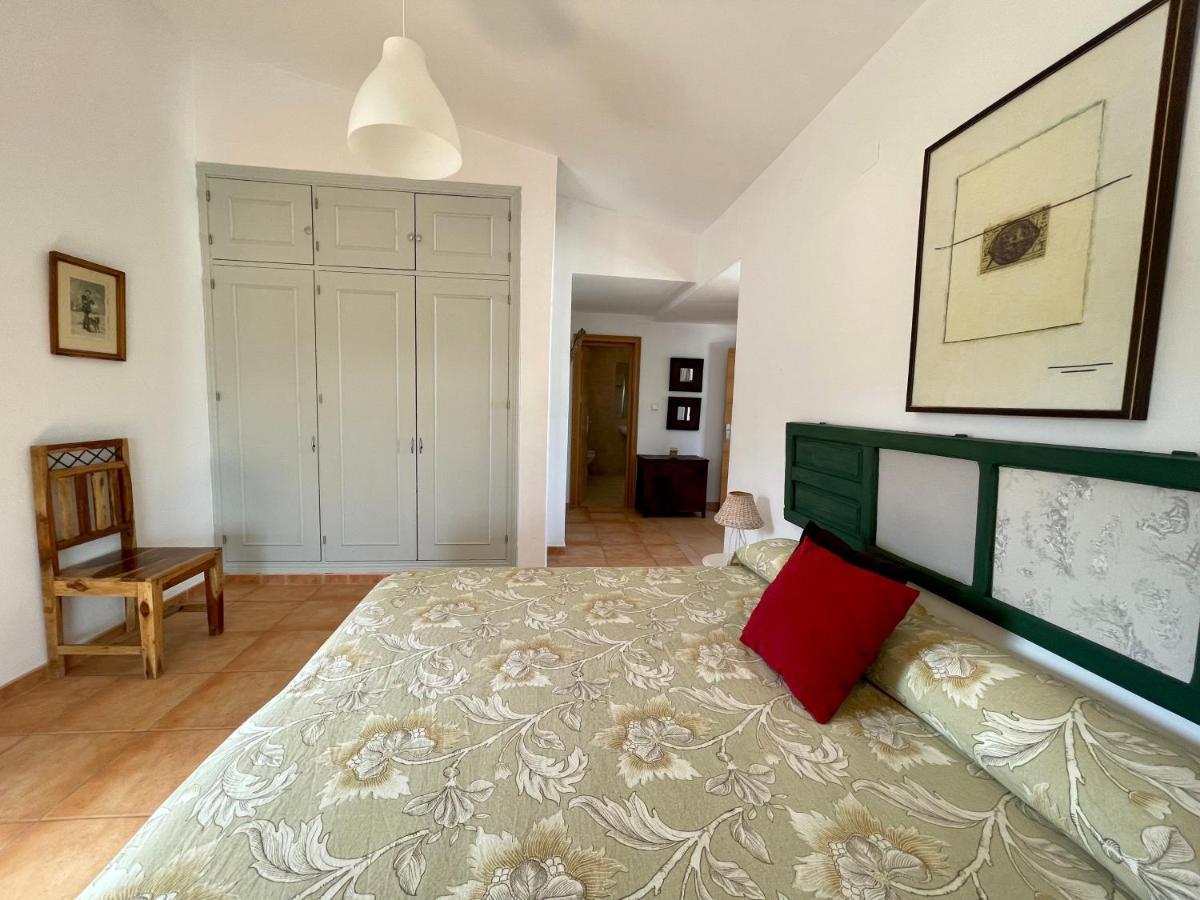 Santa Marta Complejo Rural Con Pista De Padel Guest House Archidona Luaran gambar